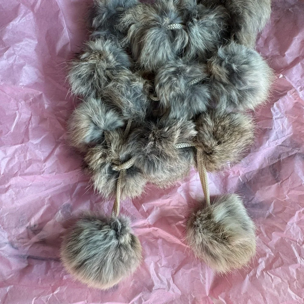 REAL RABBIT Fur Pom Pom Scarf